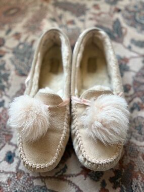 UGG Women's Pom-Pom Moccasin Slippers - Light Beige